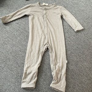 Kyte baby button romper